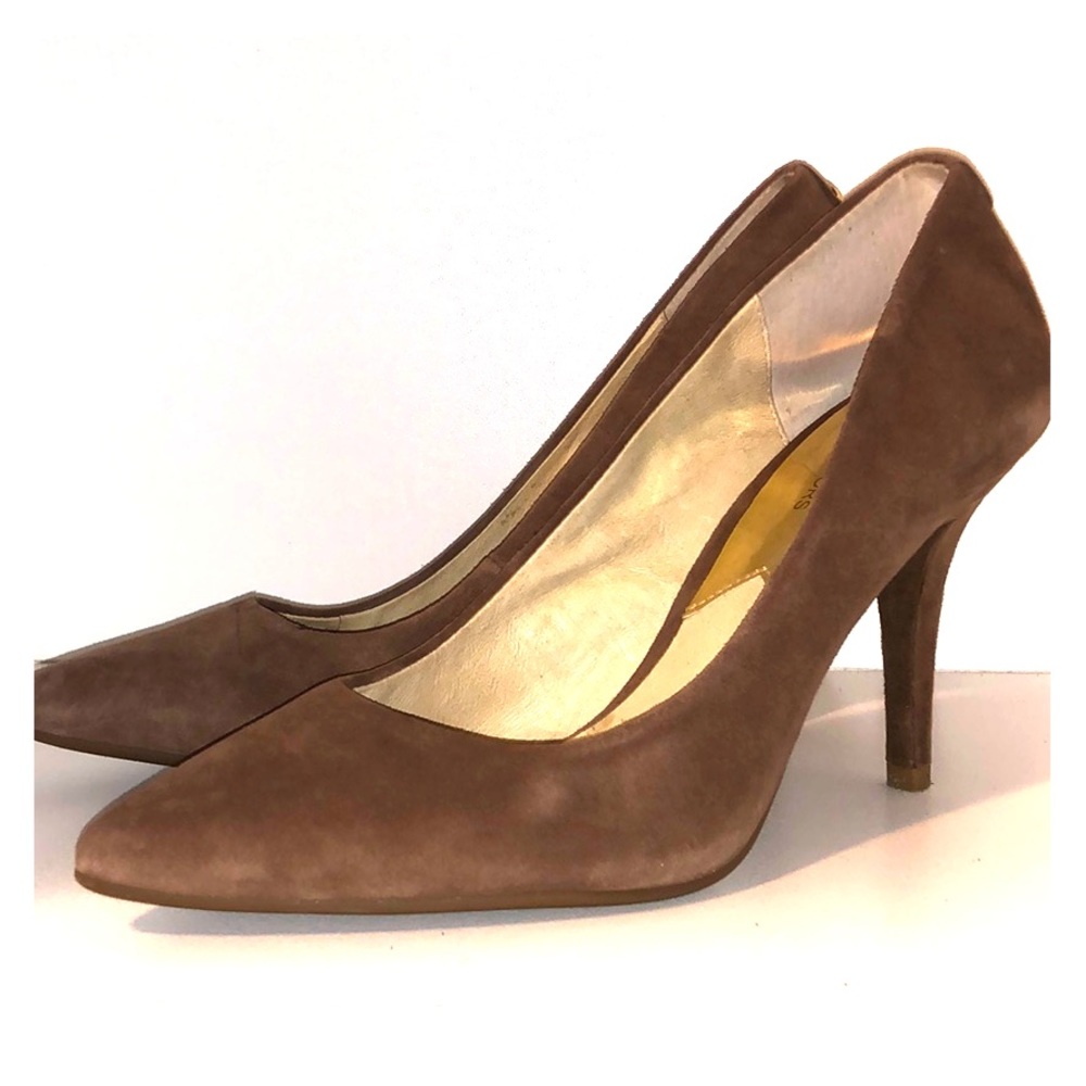 Michael Kors Tan Suede Pump